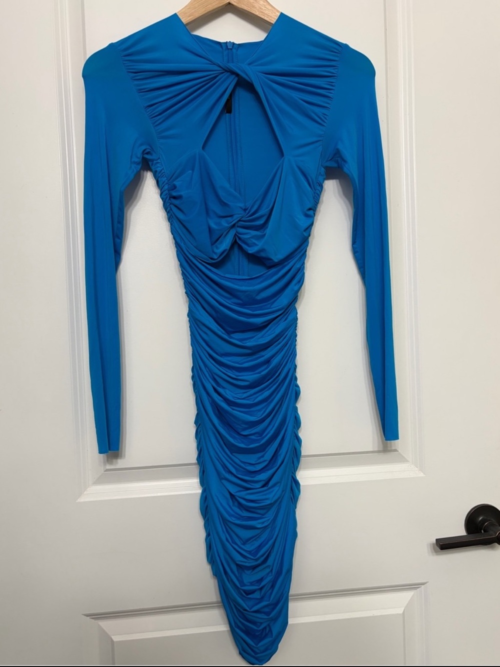 Alex Perry Blue Colt Ruched Mini Dress. - Picture 9 of 14